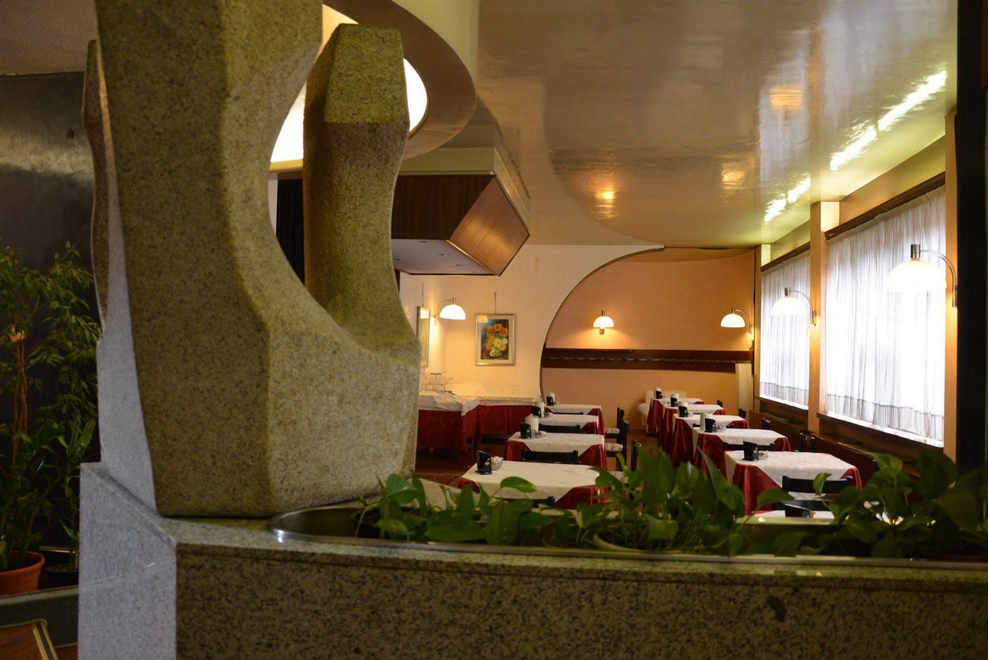 Hotel Salieri Legnago Exterior foto